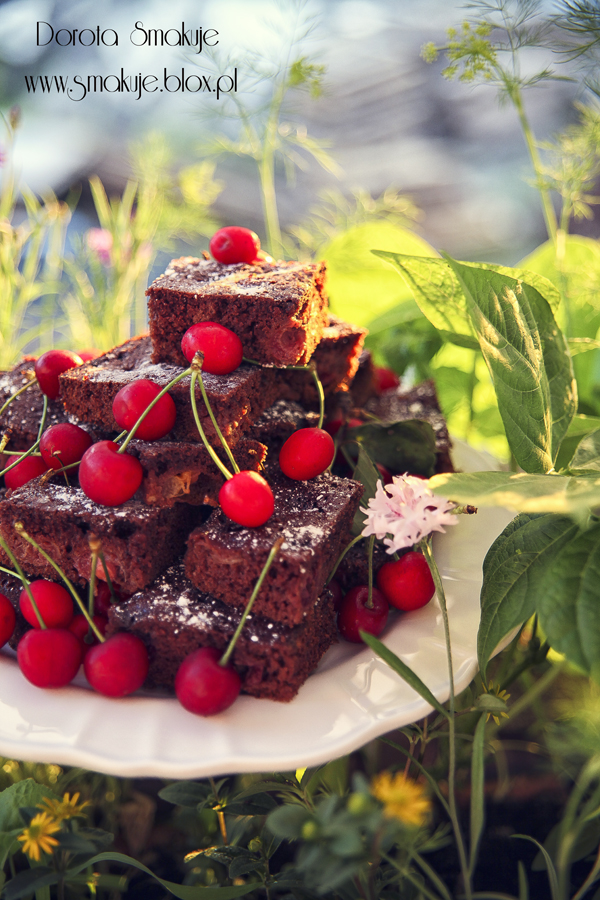 Brownie z czereśniami Brownie z czereśniami