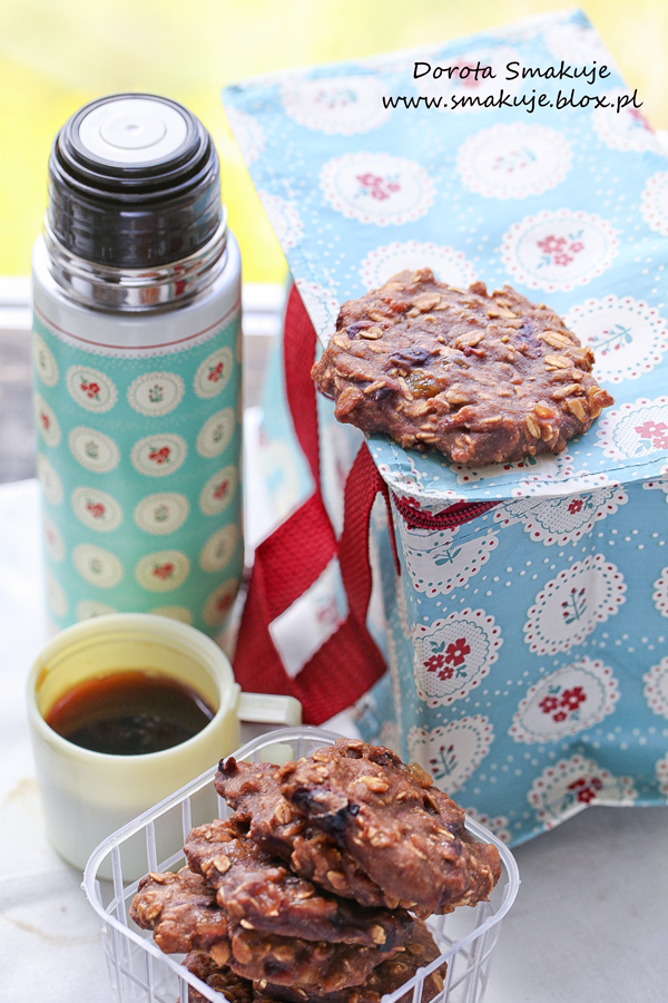 Ciastka owsiane ze śliwkami