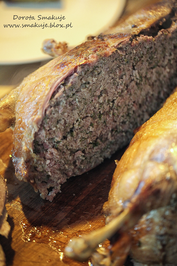 Gęś faszerowana luzowana – przepis + film Gęś faszerowana luzowana – przepis + film