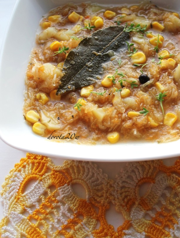 Kapuśniak z kukurydzą