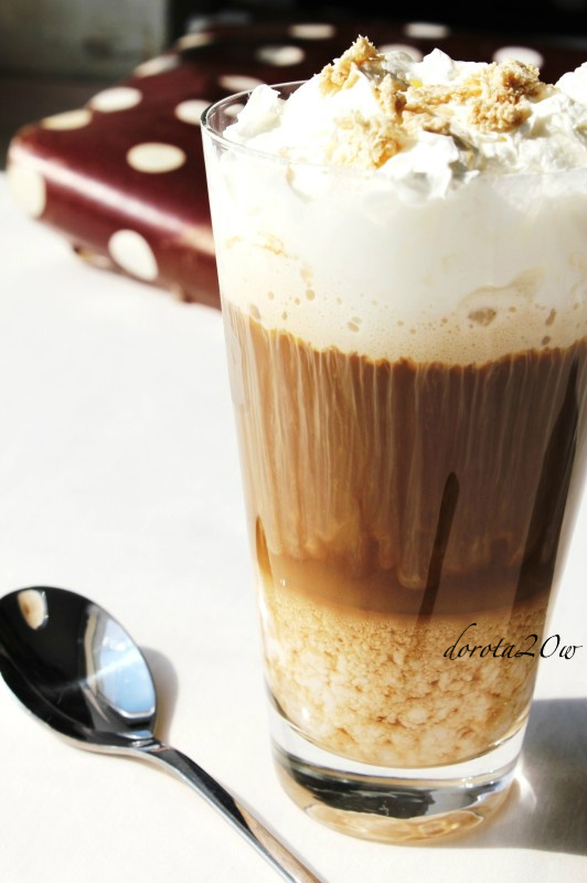 Kawa chałwowo - orzechowa