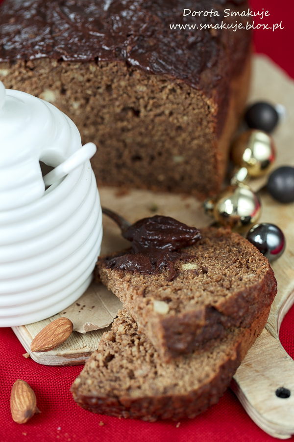 Piernik z automatu do chleba