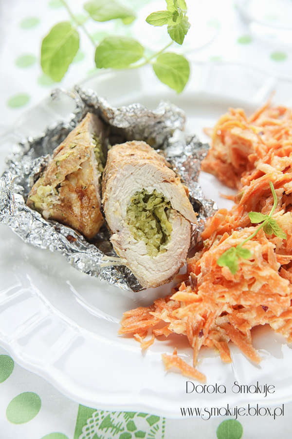 Roladki drobiowe z cukinia i serem