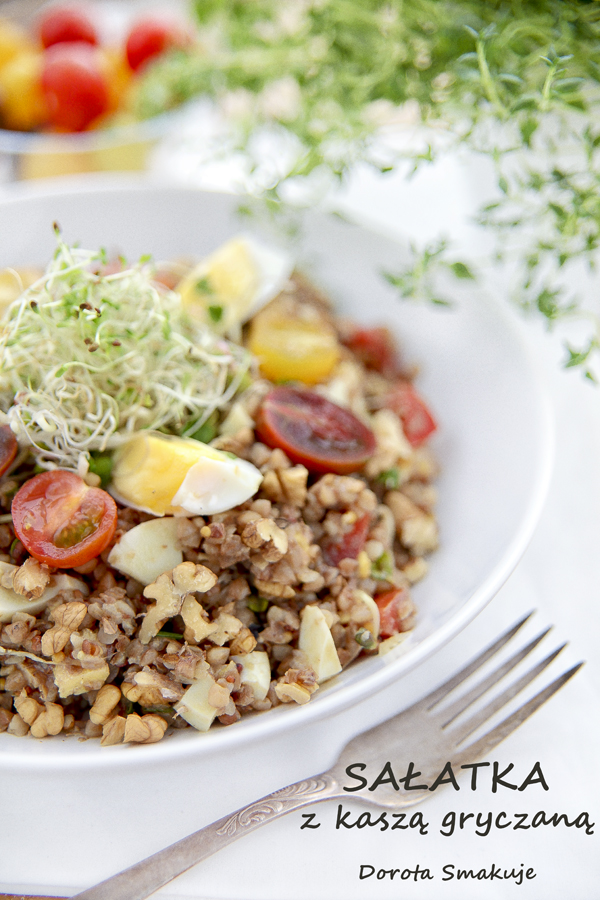 SAŁATKA z kaszą gryczaną SAŁATKA z kaszą gryczaną