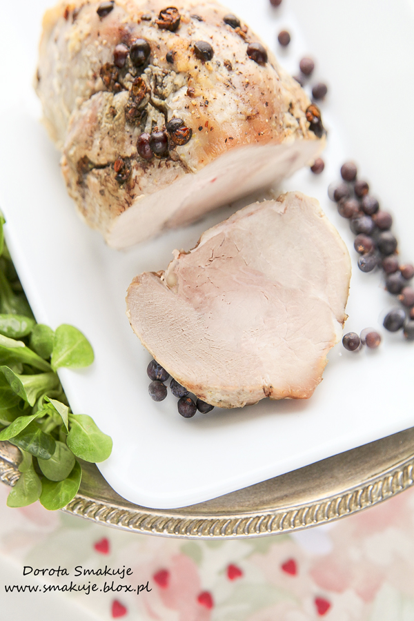 Schab pieczony w żubrówce z jałowcem