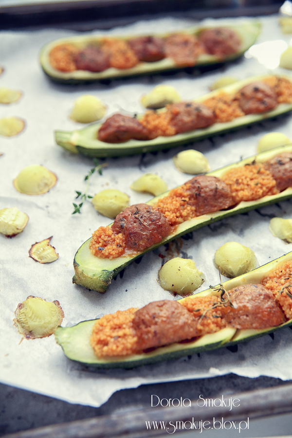 Zapiekane cukiniowe łódeczki z mięsem i kuskusem